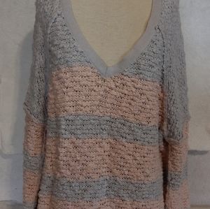 Free People sweater size Large. Gray and Pink